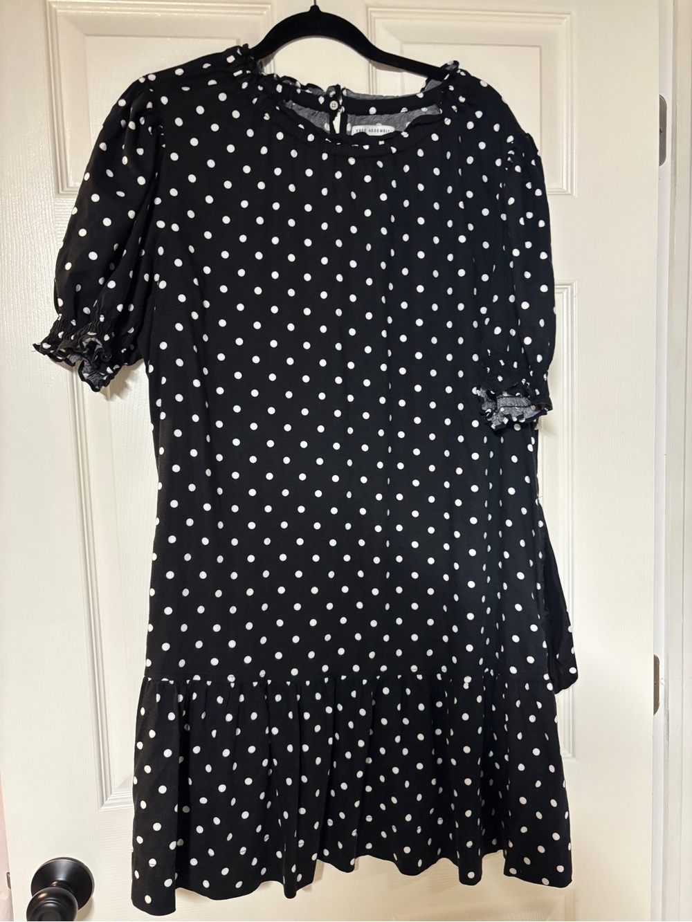Women’s Black Polka Dot Ruffle Hem Dress